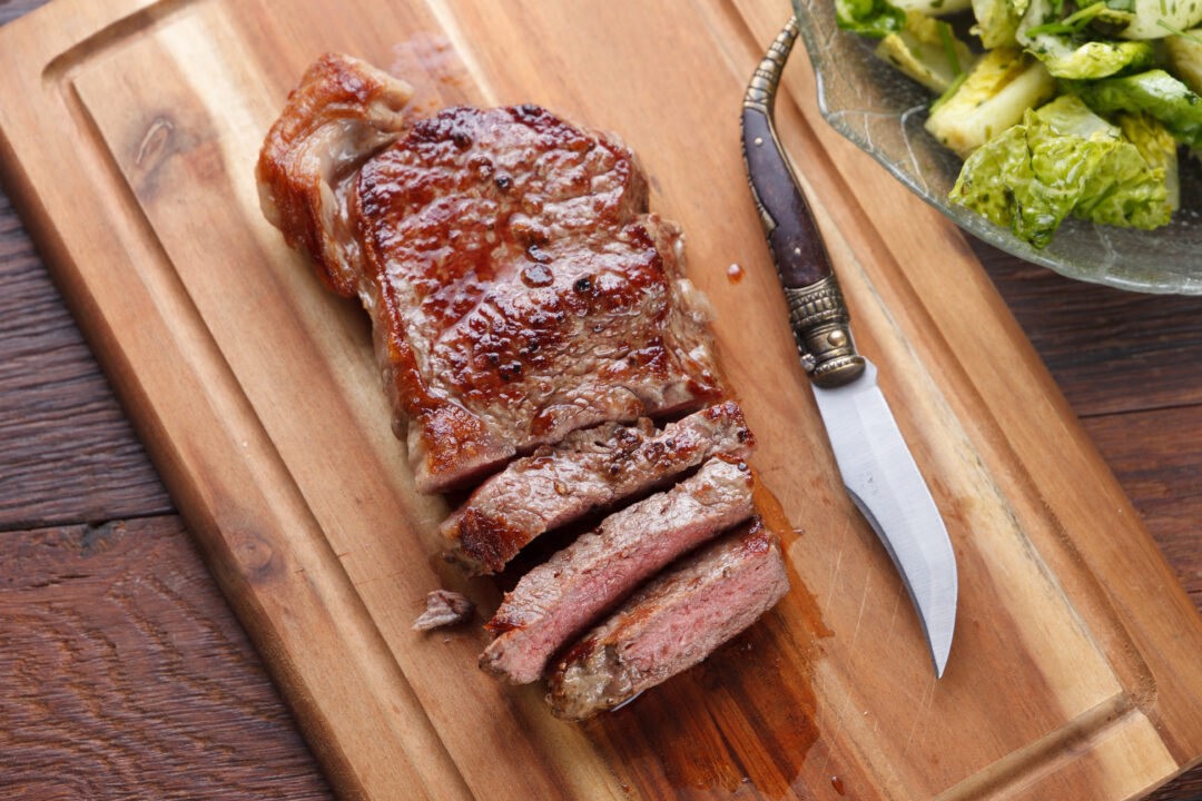 Pan-seared steak – juicy, caramelised crust
