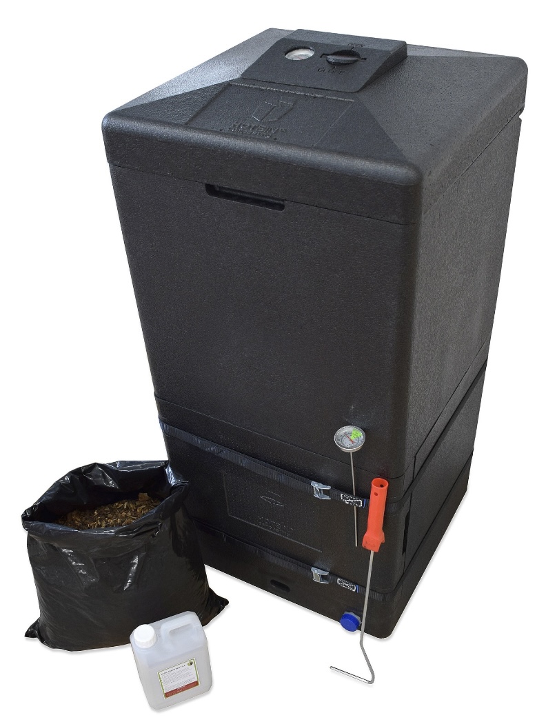 Adding kitchen scraps to HOTBIN Mk2