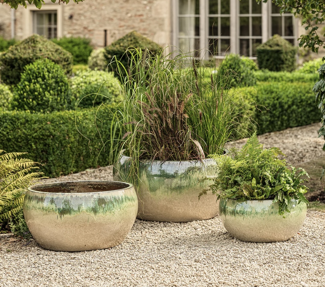 Outdoor living ideas with Gardenesque glazed garden pots