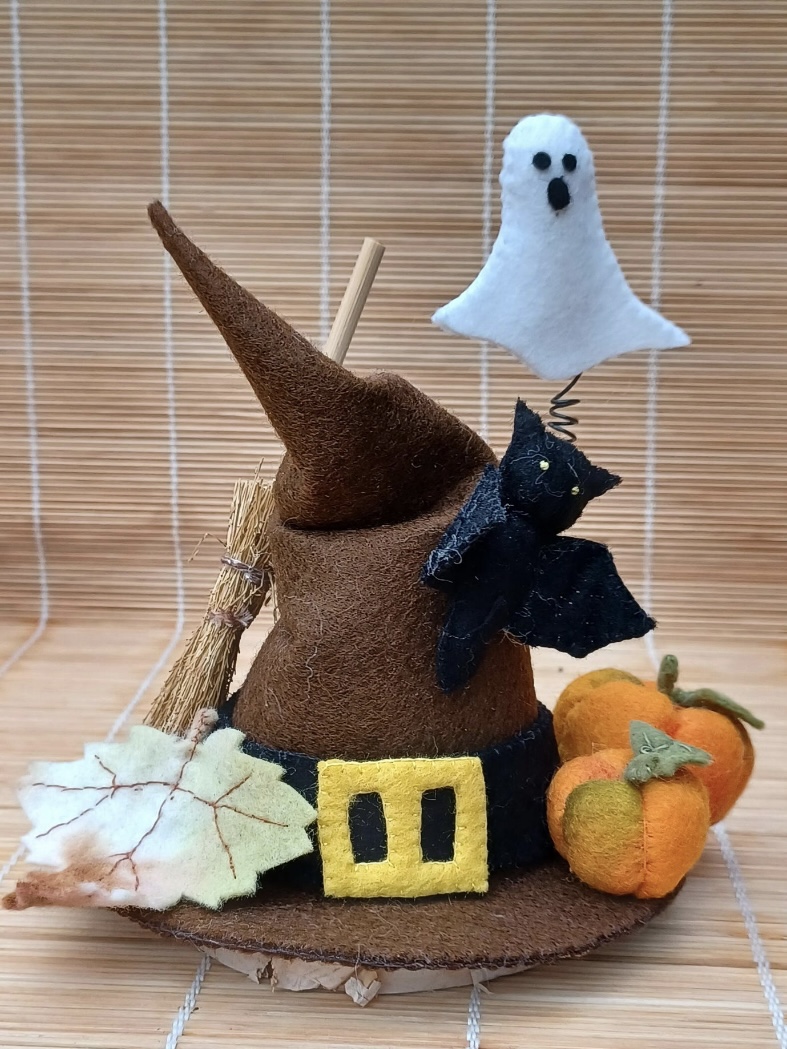 Felt witch’s hat sewing kit with ghost, bat and pumpkins