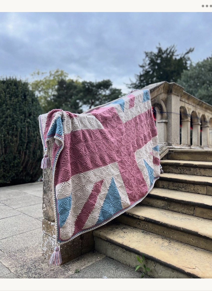 Union Jack granny square crochet kit by Get Smitten