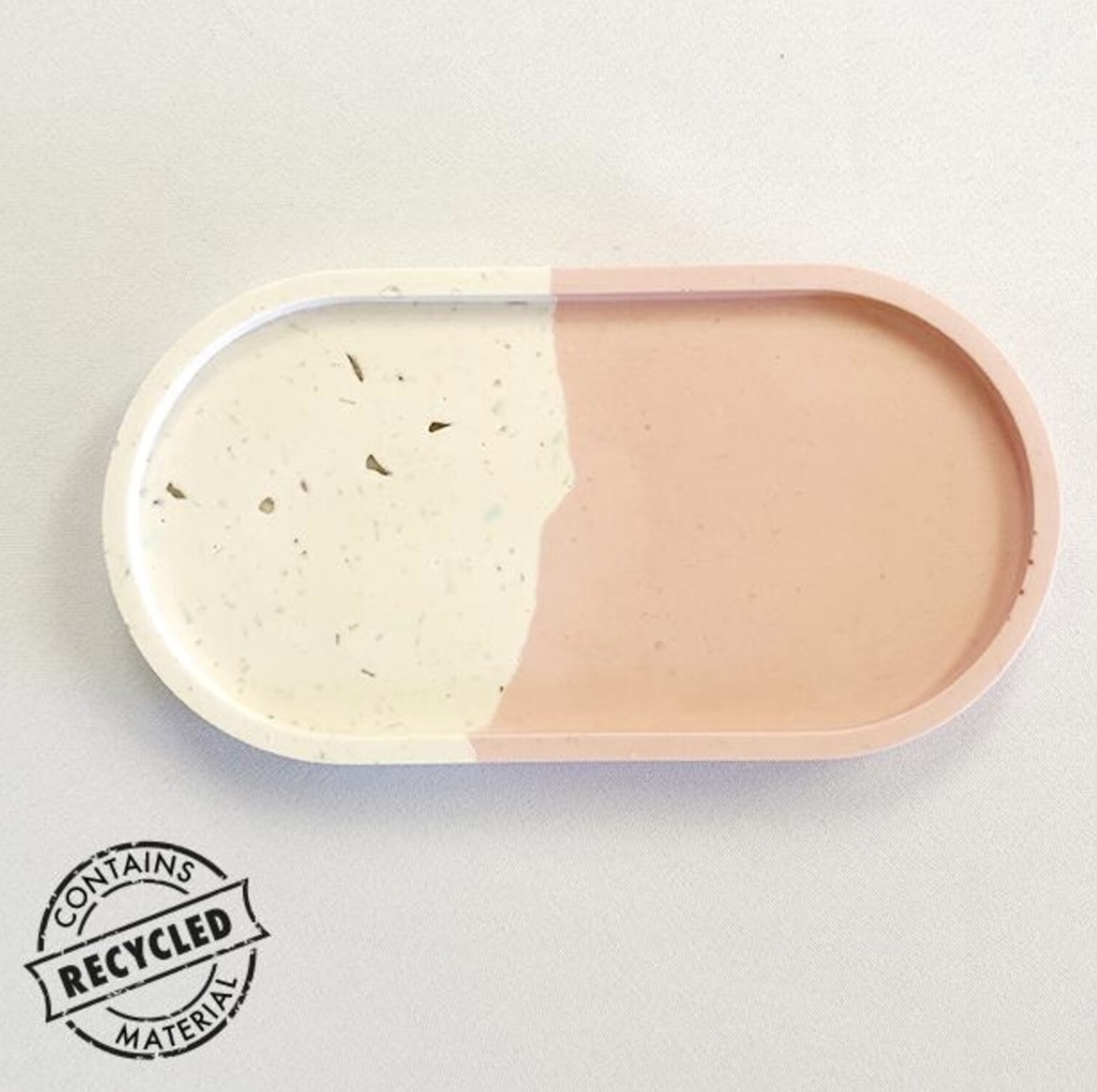 Recycled jesmonite tray from MyRefactory with terrazzo texture and organic look