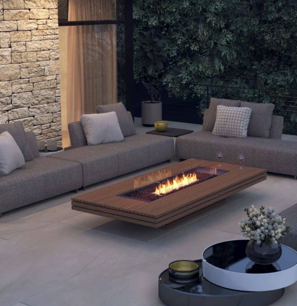 EcoSmart Fire Gin 90 bioethanol fire table for a luxury outdoor lounge