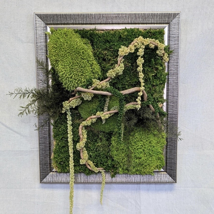 Moss wall art silver