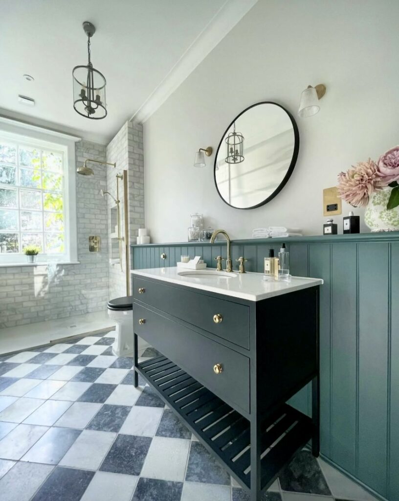 Bathroom with Inchyra Blue wood panelling and Strong White walls by Farrow & Ball