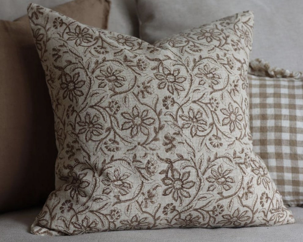 ivy brown cushion