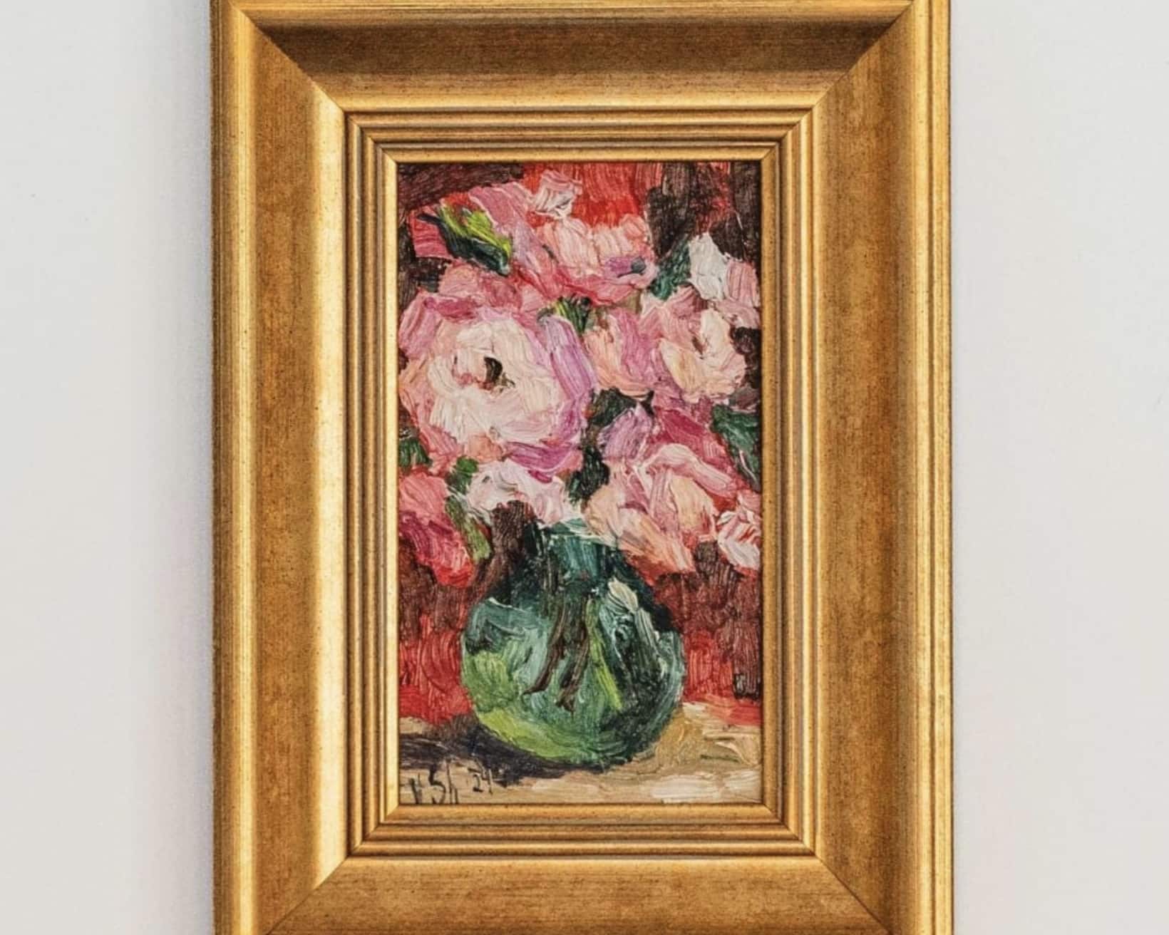 Small floral oil painting in gold frame