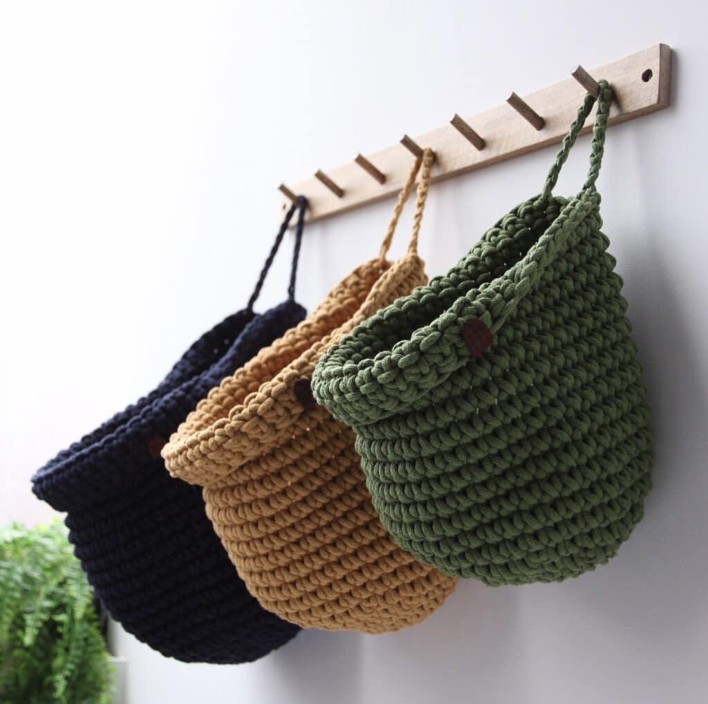 Small bedroom storage ideas crochet baskets