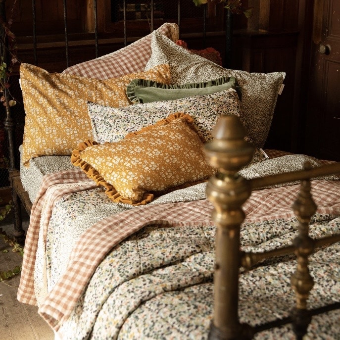 Liberty Fabric Wiltshire Quilt - PoppyandHonesty