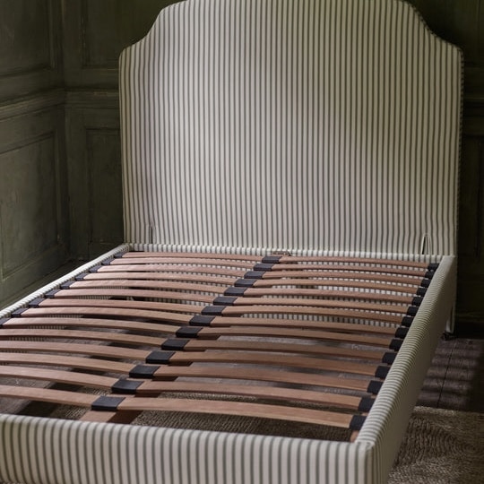 Rowen & Wren striped green and beige bed
